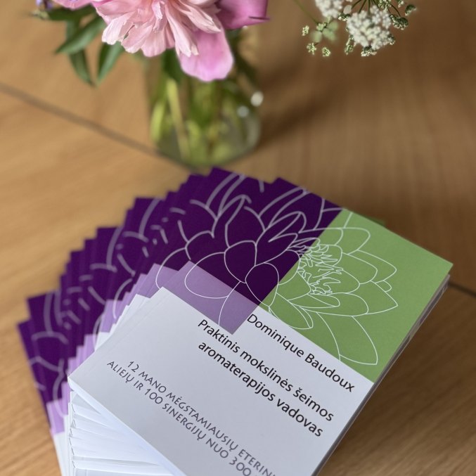 Book "Praktinis mokslinės šeimos aromaterapijos vadovas" D. Baudoux