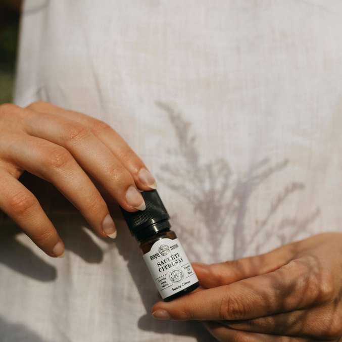SUNNY CITRUSES aromatherapy essential oil blend
